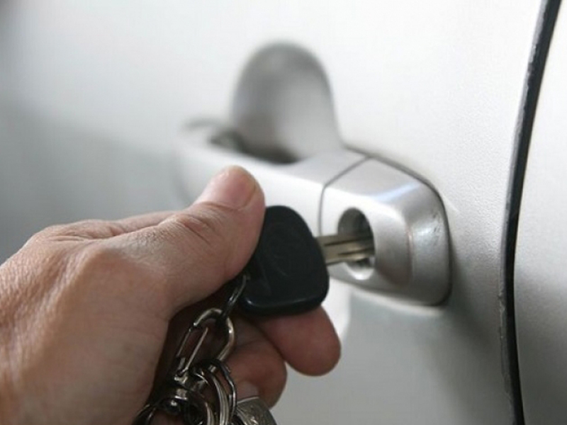 Reparación de bombín y bloqueo de contacto Mini en Utrera